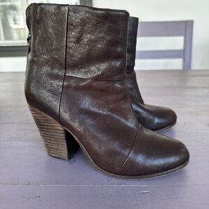 Rag and Bone Classic Newbery Brown Ankle Booties Size 37